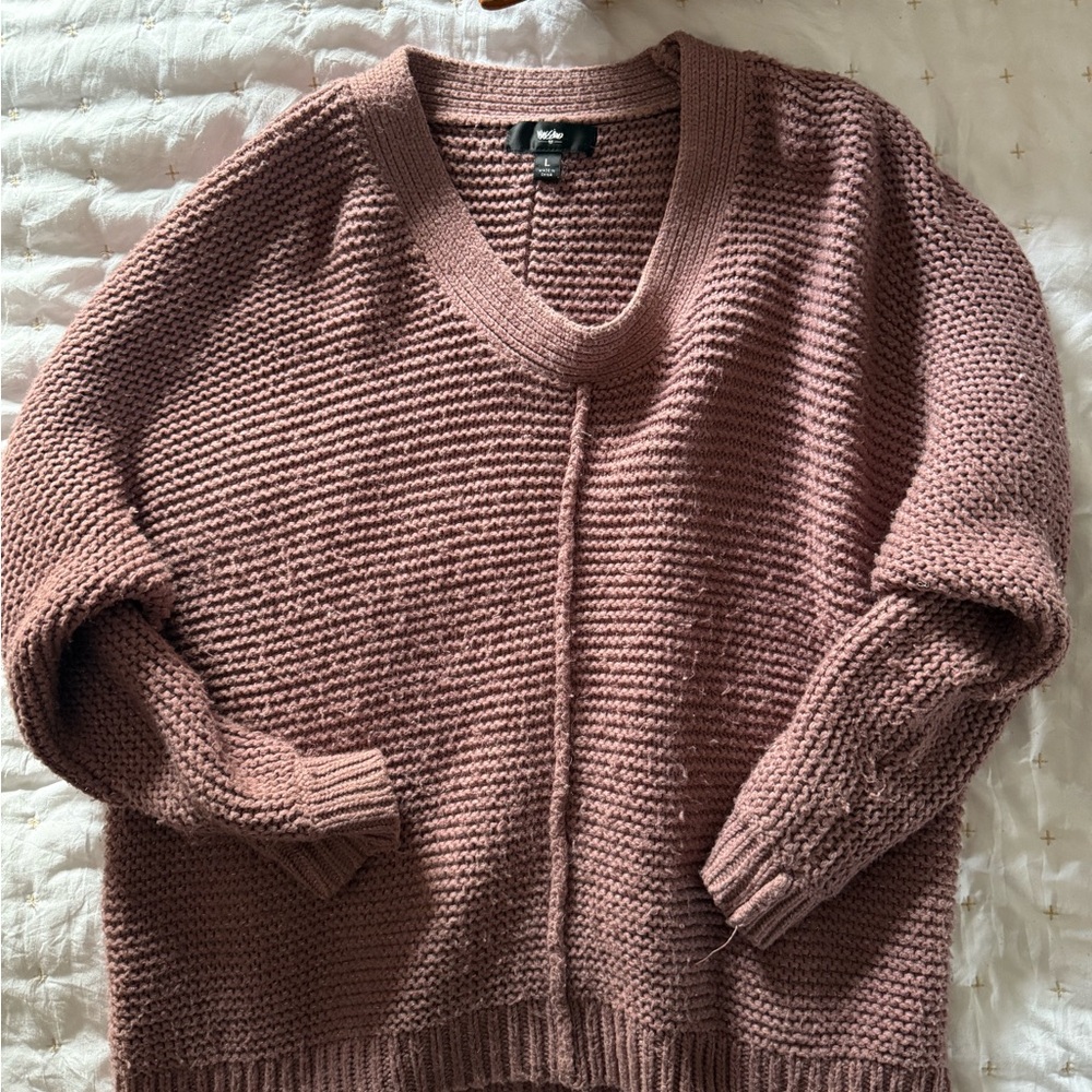 Cozy Knit V-Neck Sweater in Mauve